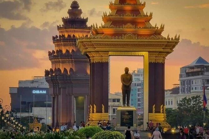 Phnompenh a day tour excursive with guide and driver - Exploring Phnom Penh: A Complete Private Day Tour Experience