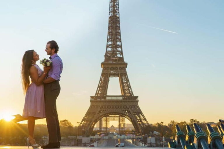 Photographer in Paris: Eiffel Tower and the most beautiful spots for a photo shoot - Why Choose This Photoshoot in Paris?