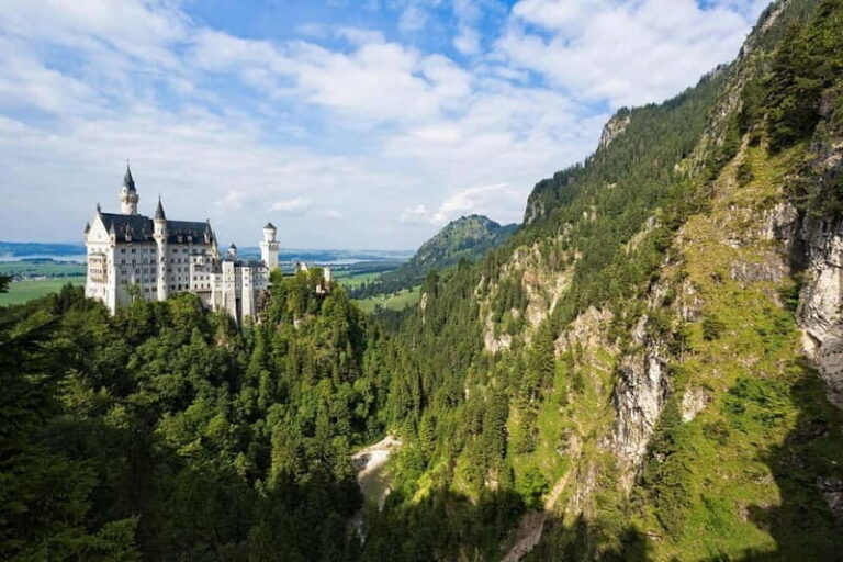 Pick-up from Munich: Hike to Neuschwanstein Castle - Discovering Hidden Viewpoints