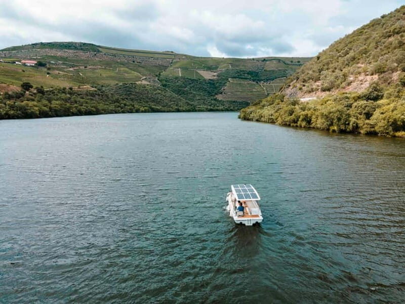 Pinhão: Private Electric Boat Tour 2h| Wine Tasting Included - What to Expect on the Tour