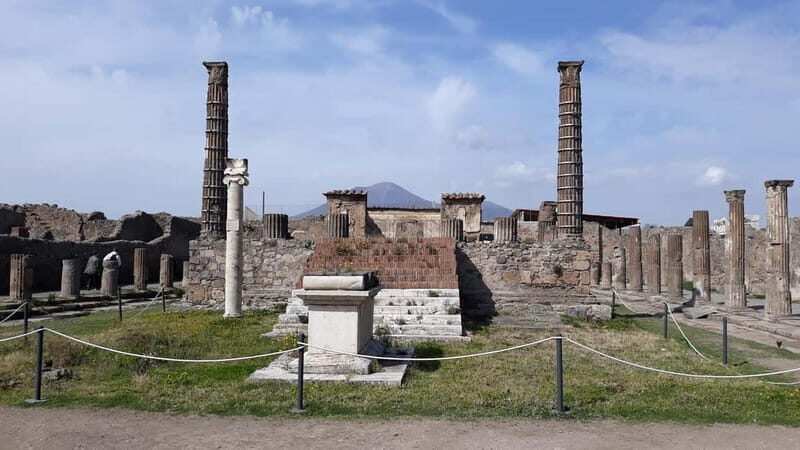 Pompeii: Private Half Day Tour from Naples - Detailed Breakdown of the Itinerary