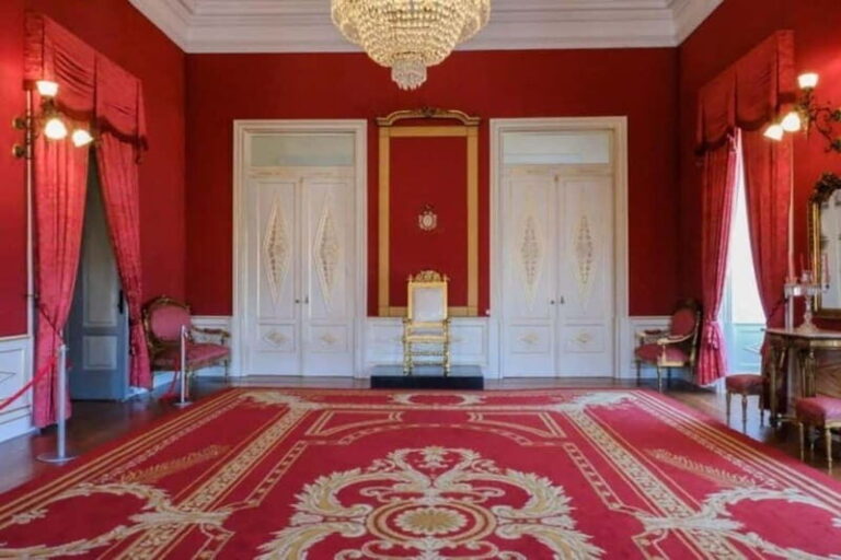 Porto Bishop's Palace Guided Tour - Key Points