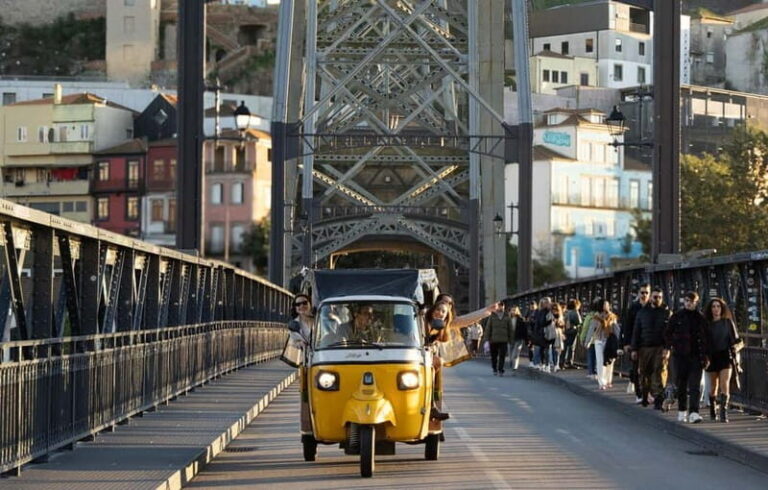 Porto: Fun Private Tuk Tuk Tour - The Experience in Detail