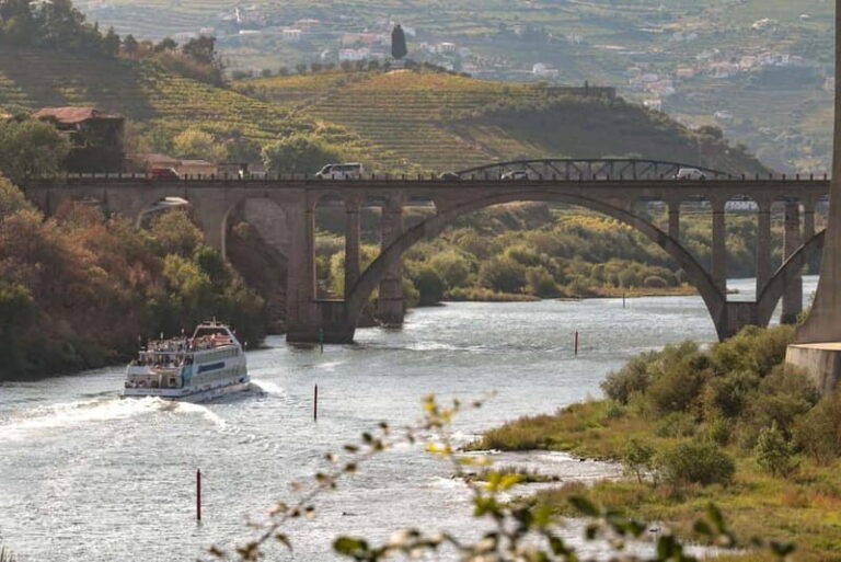 Porto/Regua/Porto (and reverse): Douro River Cruise + Lunch - What’s Included and What’s Not