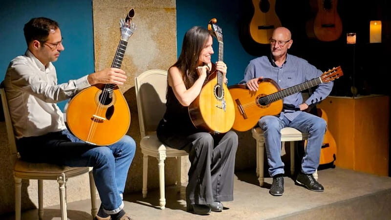 Porto: Traditional Fado Show at Sao Bento with Port Wine - What to Expect During the Tour