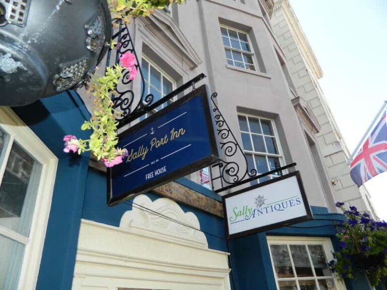 Portsmouth: Old Portsmouth Guided Walk - The Itinerary Breakdown