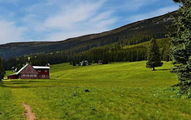 Prague: Day trip to Krkonoe Mountains - Exploring the Krkonoe Mountains from Prague