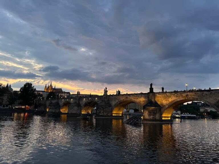 Prague: Jazz Boat Café: 1 hour city center jazz cruise - Why You Should Consider This Experience