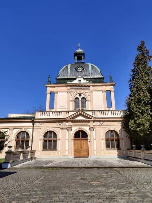 Prague: New Jewish Cemetery Guided Tour - Why This Tour Offers Good Value