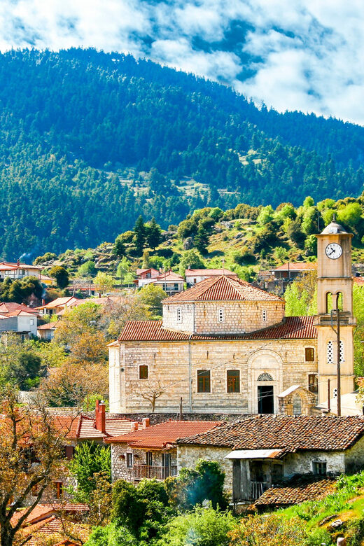 Private 2-Day Tour to Delphi & Meteora from Athens - Detailed Breakdown of the Itinerary