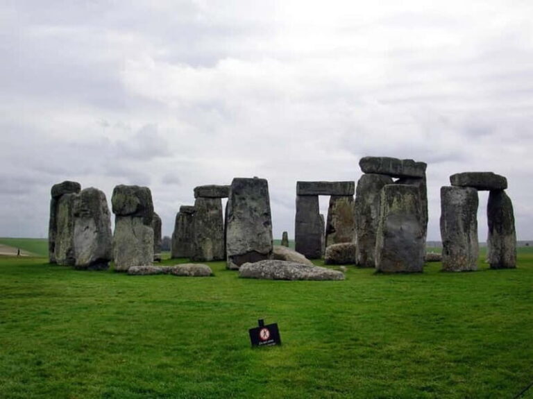 Private Access to Stonehenge & Windsor Open Top Bus Tour - Detailed Breakdown of the Experience
