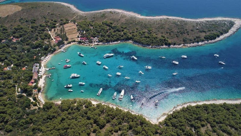 Private Boat Tour From Hvar: Vis Island, Green & Blue Cave