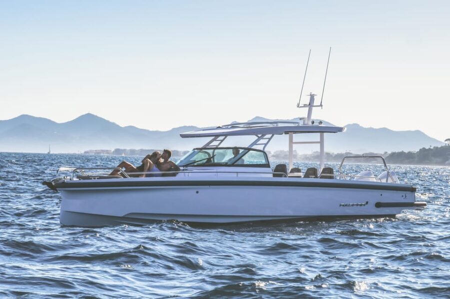 Private Boat Trip Hydra & Poros to Explore Saronic Islands - Visiting Hydra: The Car-Free Gem