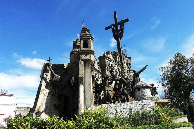 Private Cebu & Lapu-Lapu City Tour with Uphill Spots & Lunch at House of Lechon - Magellan’s Cross and Fort San Pedro