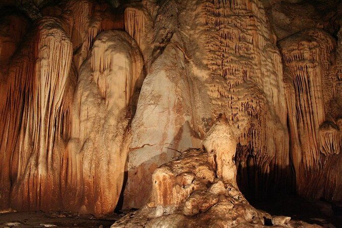 Private Chaing Dao Tour. Village, Cave,Hot springs, Sticky Waterfall. - Key Points