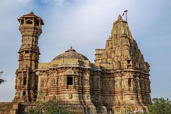 Private Chittorgarh Fort Day Tour with Guide, Lunch and Tickets - Key Points