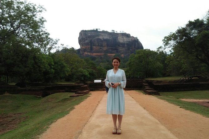 Private Dambulla Sigiriya Tour from Kandy with Lunch - Exploring the Dambulla Sigiriya Tour from Kandy: A Practical Guide