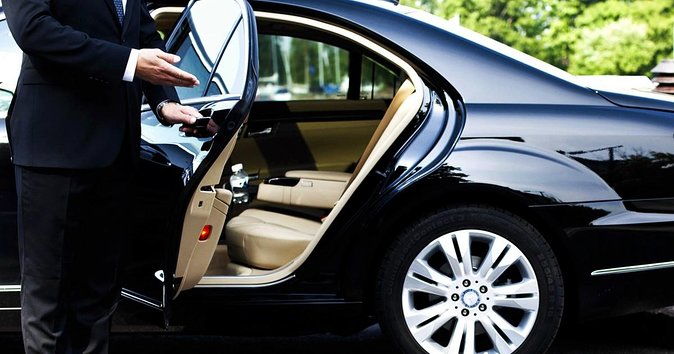Private departure transfer from your hotel in Negombo to the Airport - A Reliable End to Your Sri Lanka Adventure: Private Departure Transfer from Negombo to the Airport