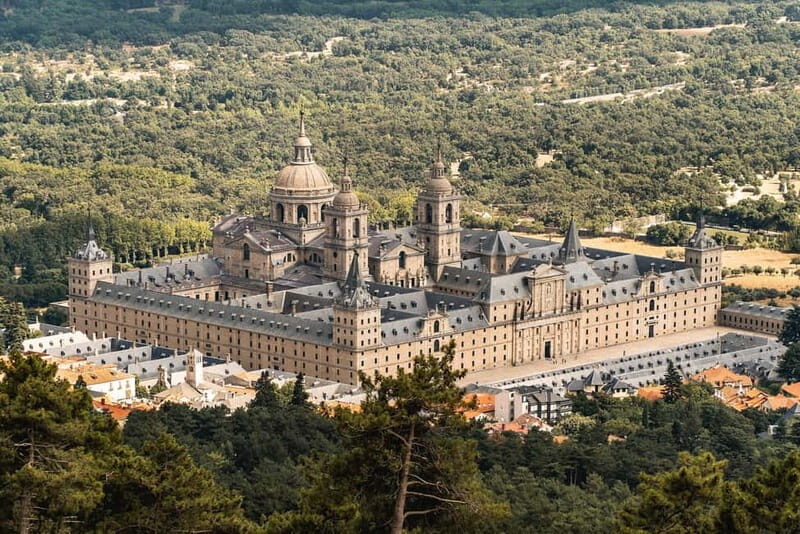 Private Escorial and Valley Tour with driver - Practical Details & Value