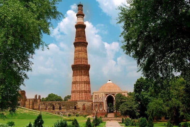 Private Full Day New and Old Delhi City Tour - Exploring Delhi in a Day: The Private Full Day New and Old Delhi City Tour