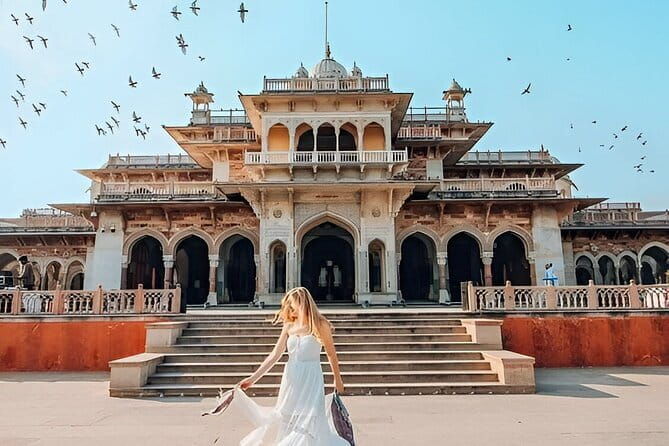 Private Full Day Tour of Jaipur Historical and Heritage Places - Starting with the Iconic Hawa Mahal