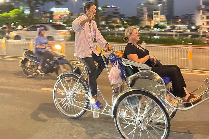 Private Street Food Discovery by Cyclo at Night in Ho Chi Minh - Experience Ho Chi Minh’s Night Food Scene on a Cyclo