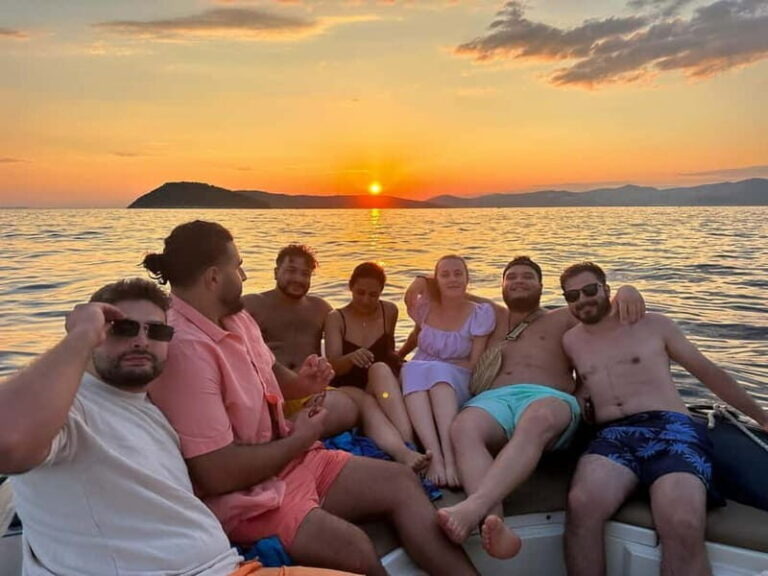 Private Sunset Boat Tour with Music and Wine - Why Choose This Sunset Boat Tour?