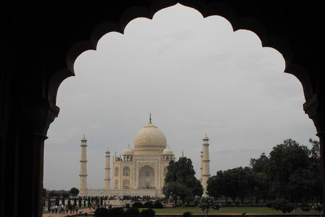 Private Taj Mahal And Monuments Tour From Jaipur By Car - Exploring the Private Taj Mahal and Monuments Tour from Jaipur by Car