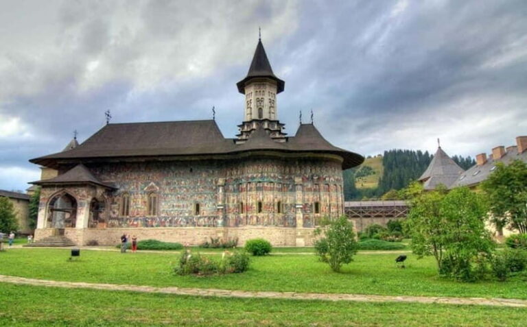 Private Tour from Bucharest to Painted Monasteries-UNESCO - In-Depth Look at the Tour Experience