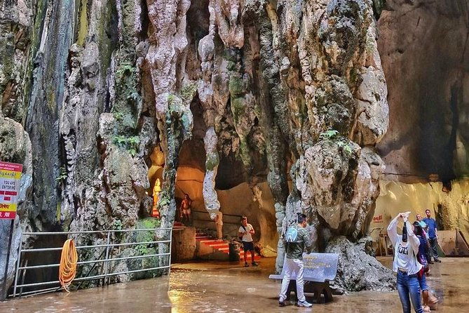 Private Tour Kuala Lumpur with Petronas Twin Towers Observation Deck & Batu Cave - Why This Tour Is Worth Considering 