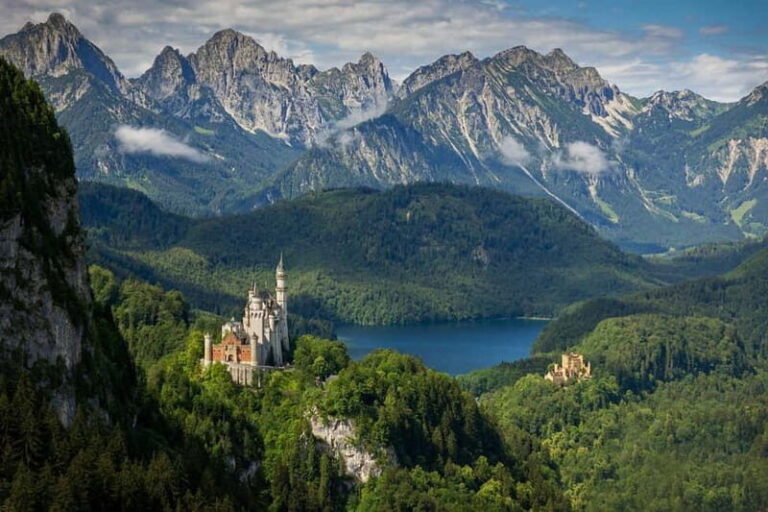 Private tour: Neuschwanstein castle and Alps from Innsbruck - The Experience: Pros and Cons