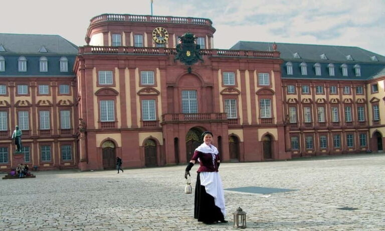 Private tour: Night watchman of Mannheim - city tour in costume - Exploring the Itinerary in Detail