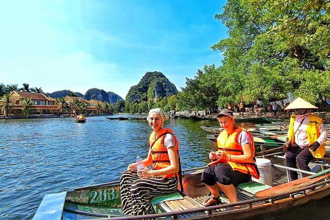 PRIVATE TOUR Ninh Binh One Day - Hoa lu- Tam Coc - Mua Cave - A Balanced Look at the Ninh Binh Private Tour