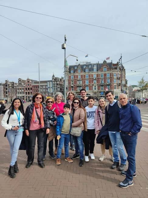 Private tour of Amsterdam with Portuguese-speaking guide - The Experience: A Step-by-Step Breakdown