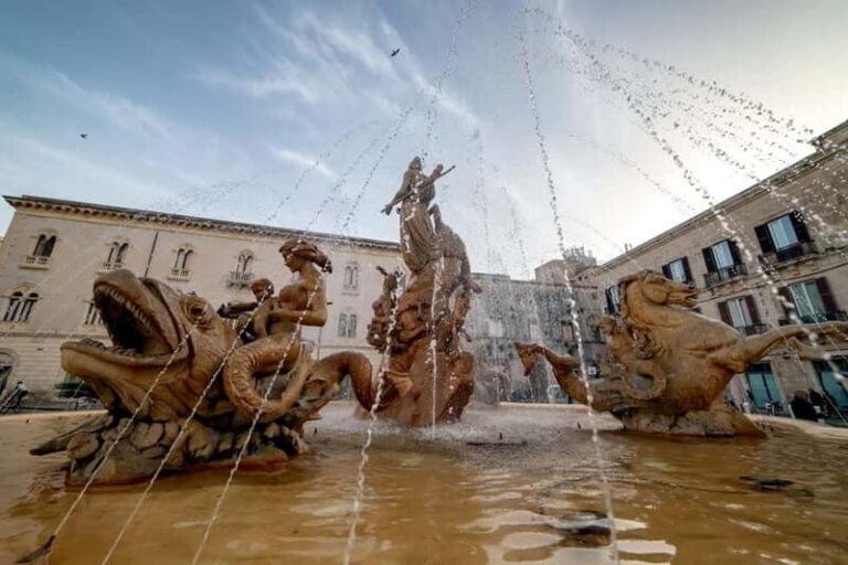 Private tour of Ortygia and the Neapolis Archaeological Park - Why Choose a Private Tour in Syracuse?