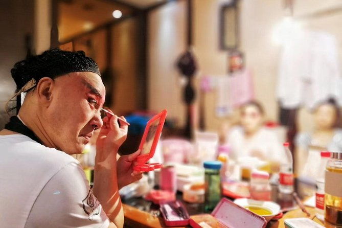 Private Tour: Shichahai, Nanluoguxiang and Peking Opera&dinner - Key Points