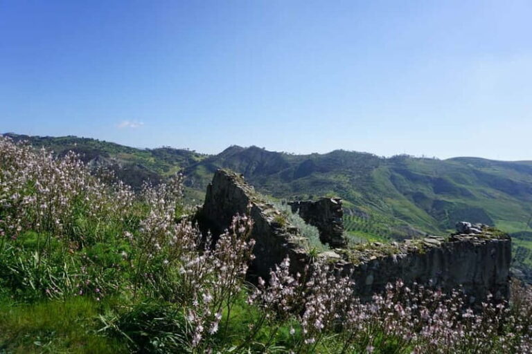 Private Trek from Pentedattilo to Rocche di Santa Lena - A Closer Look at the Trekking Experience
