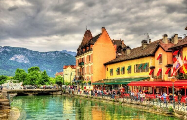 Private Trip From Geneva to Annecy in France - The Lake and Its Surroundings