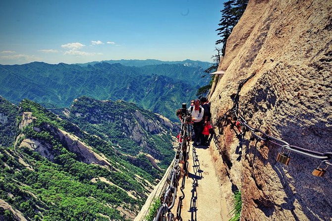 Private Xian Mt Huashan Adventure Day Tour - Exploring the Private Xian Mount Huashan Adventure Day Tour