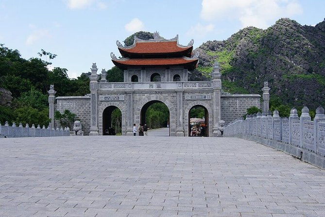 Quang Phu Cau Incense Village- Hoa Lu - Trang An Small Group Tour - Exploring the Itinerary in Detail