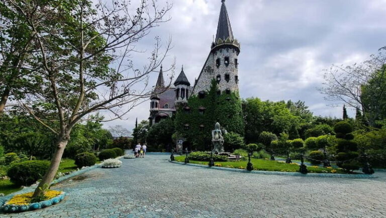 Ravadinovo: Castle In Love with the Wind - Entry Ticket - Who Will Enjoy This Experience?