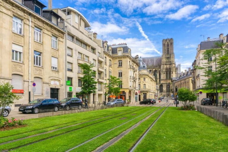 Reims: Express Walk with a Local in 60 minutes - Why This Tour Is a Great Value