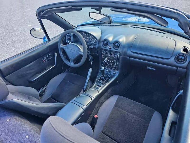 Rethymno: Ride with a Mazda MX5 cabrio 1991 for 12 hours - An In-Depth Look at the Experience