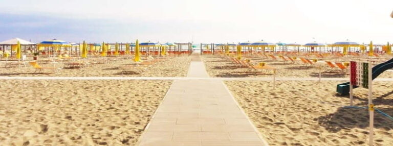 Riccione: 71 Beach with Umbrella, Sunbed, & Aperitif - What Makes This Tour Stand Out