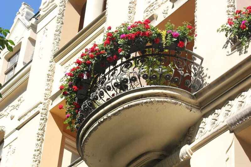 Riga: 2-Hour History of Art Nouveau Walking Tour - What to Expect on the Tour