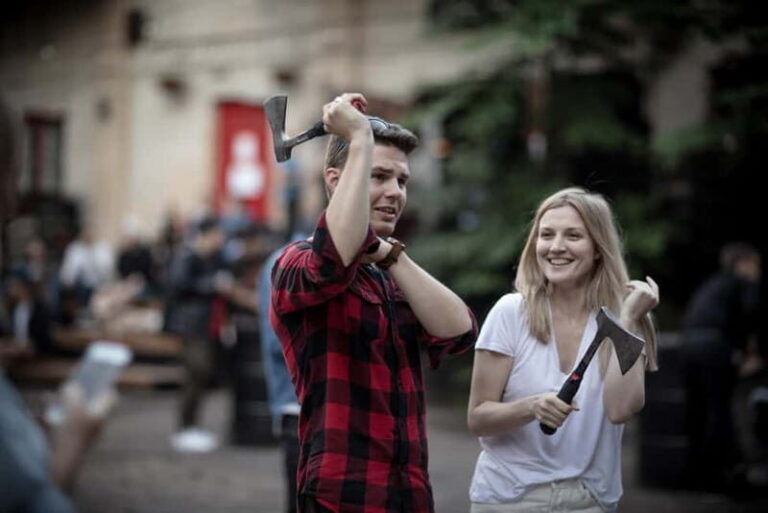 Riga: Axe and Knife Throwing Experience - Authentic Feedback from Participants