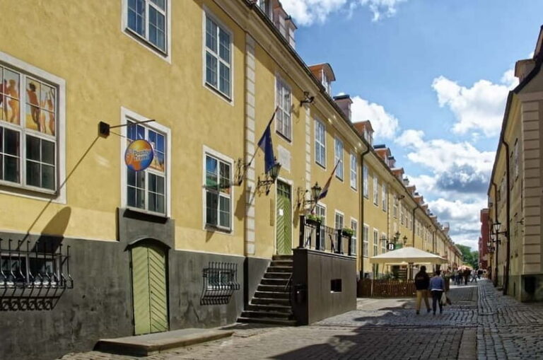 Riga: Guided Old Town Walking Tour - Final Thoughts