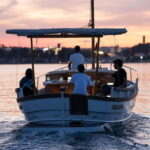 Romantic private tour of the Port of Mahón - Classic Llaut - An Authentic Voyage in Mahón’s Harbour