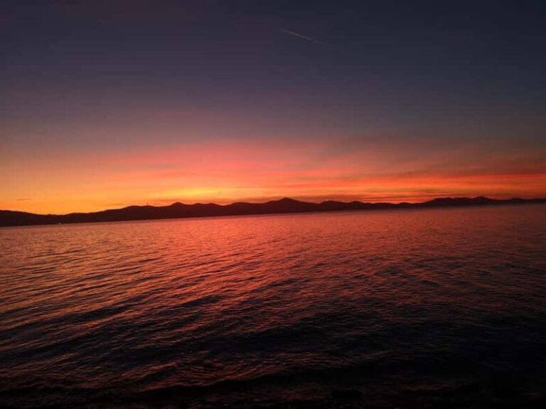 Romantic Sunset tour around Zadar with Drinks - An In-Depth Look at the Sunset Cruise Experience