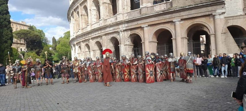 Rome: Colosseum, Forum & Palatine Hosted Entry Experience - Why Travelers Recommend This Tour